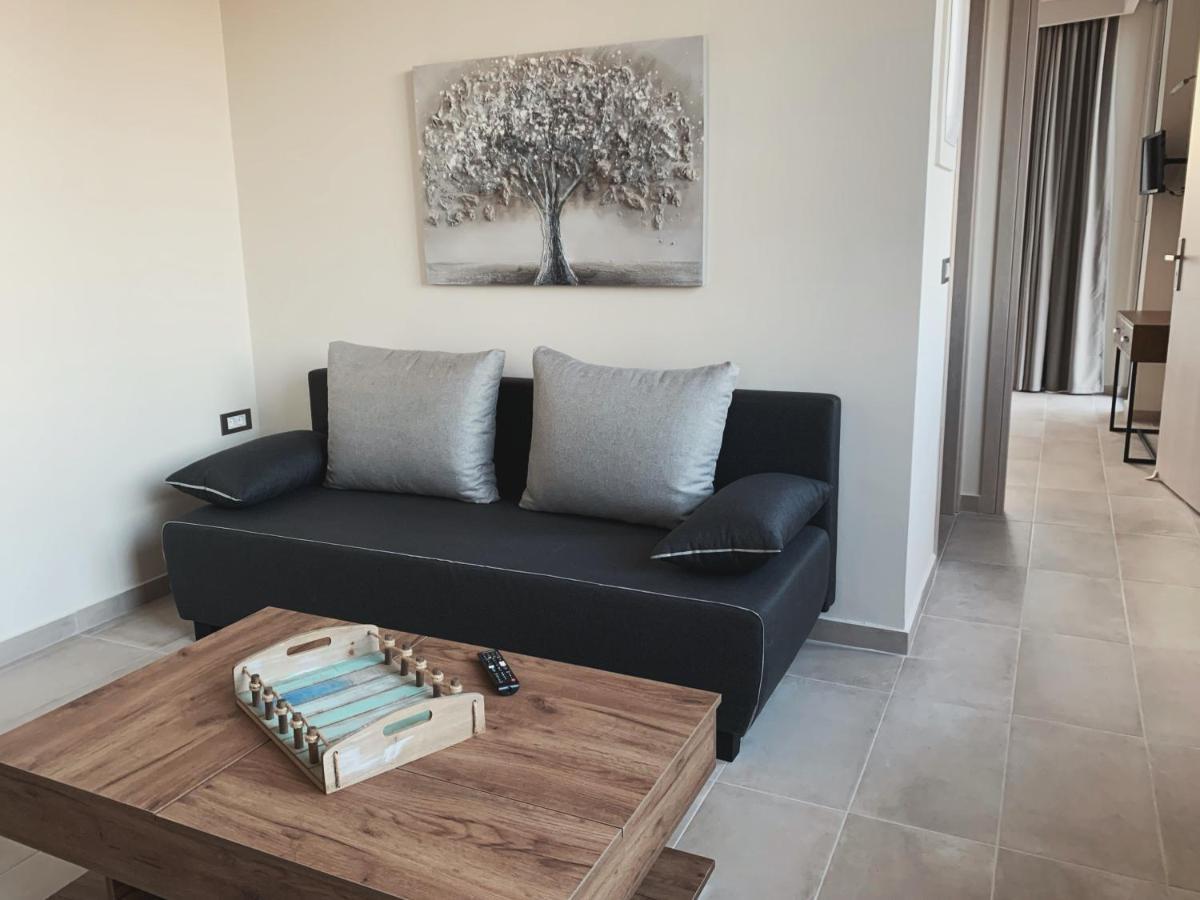 King Crimson Luxury Apartments Marathokefala Экстерьер фото