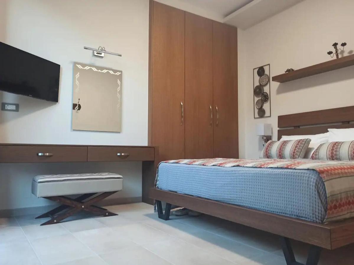 King Crimson Luxury Apartments Marathokefala Экстерьер фото